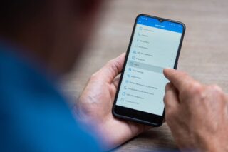Alarm instellen bij smartwatch kind